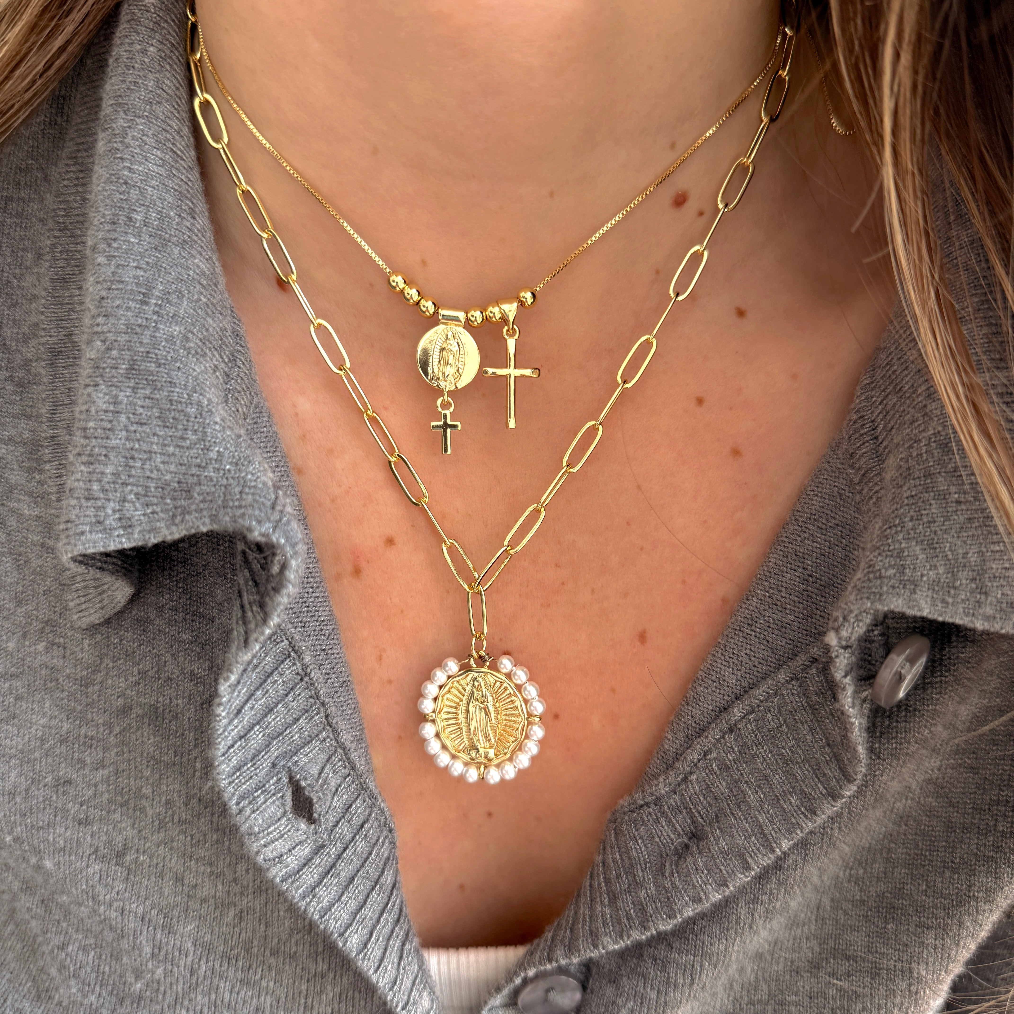 Collar | Virgen circular con perlas