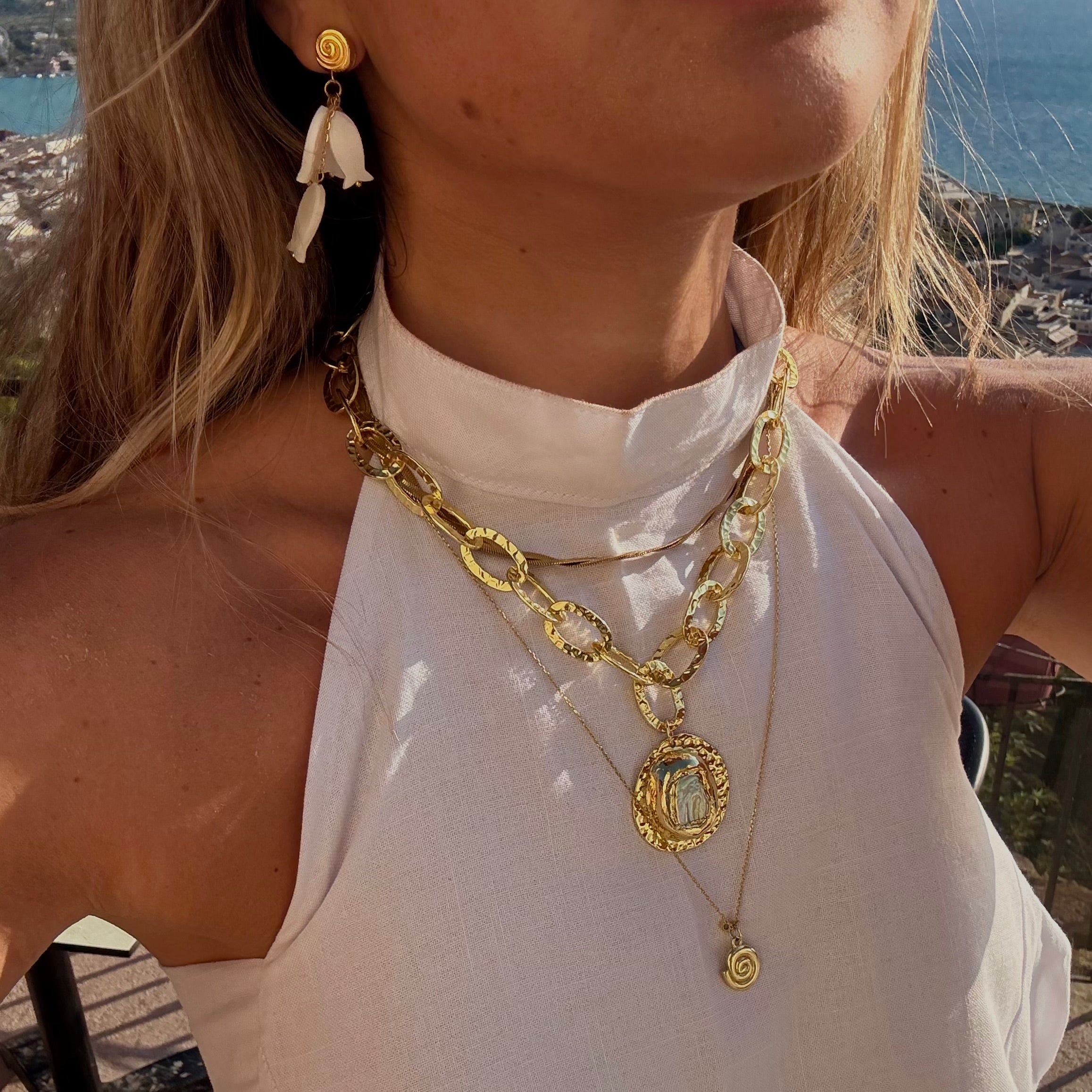 Collar | White Greece