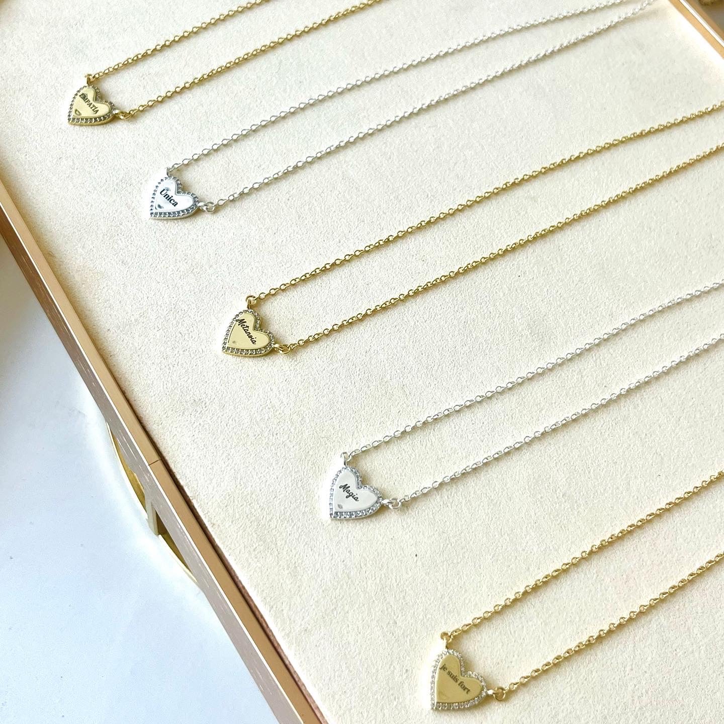 Collar | Corazón Grabado Oro