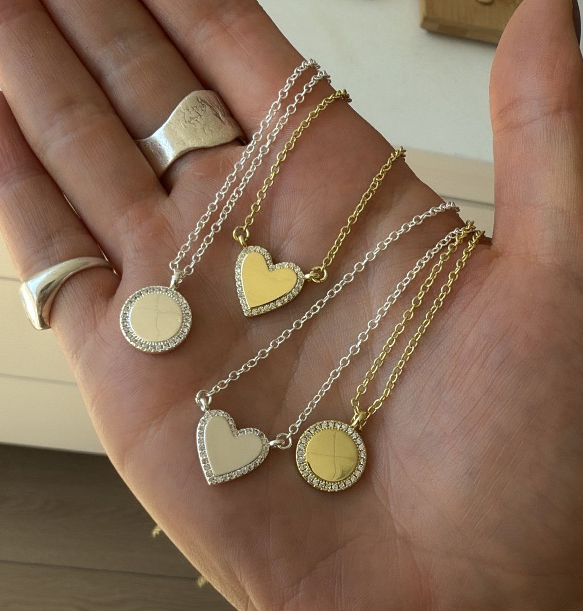 Collar | Medalla Grabada Oro