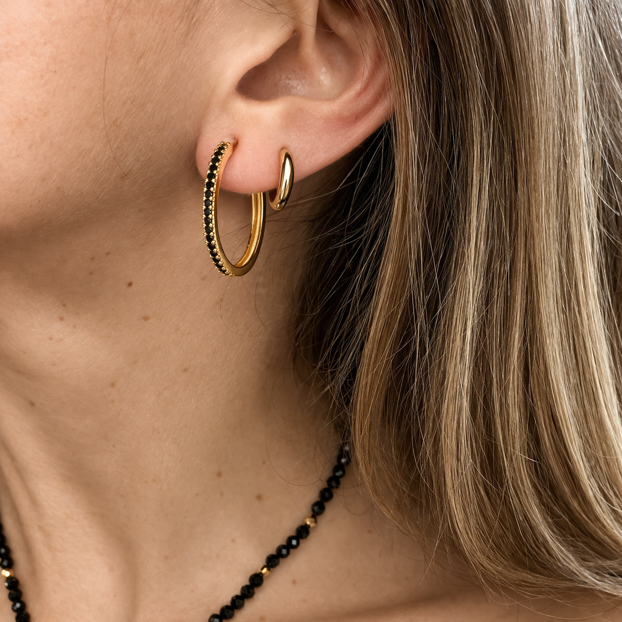 Aros | Reversible Black & Gold
