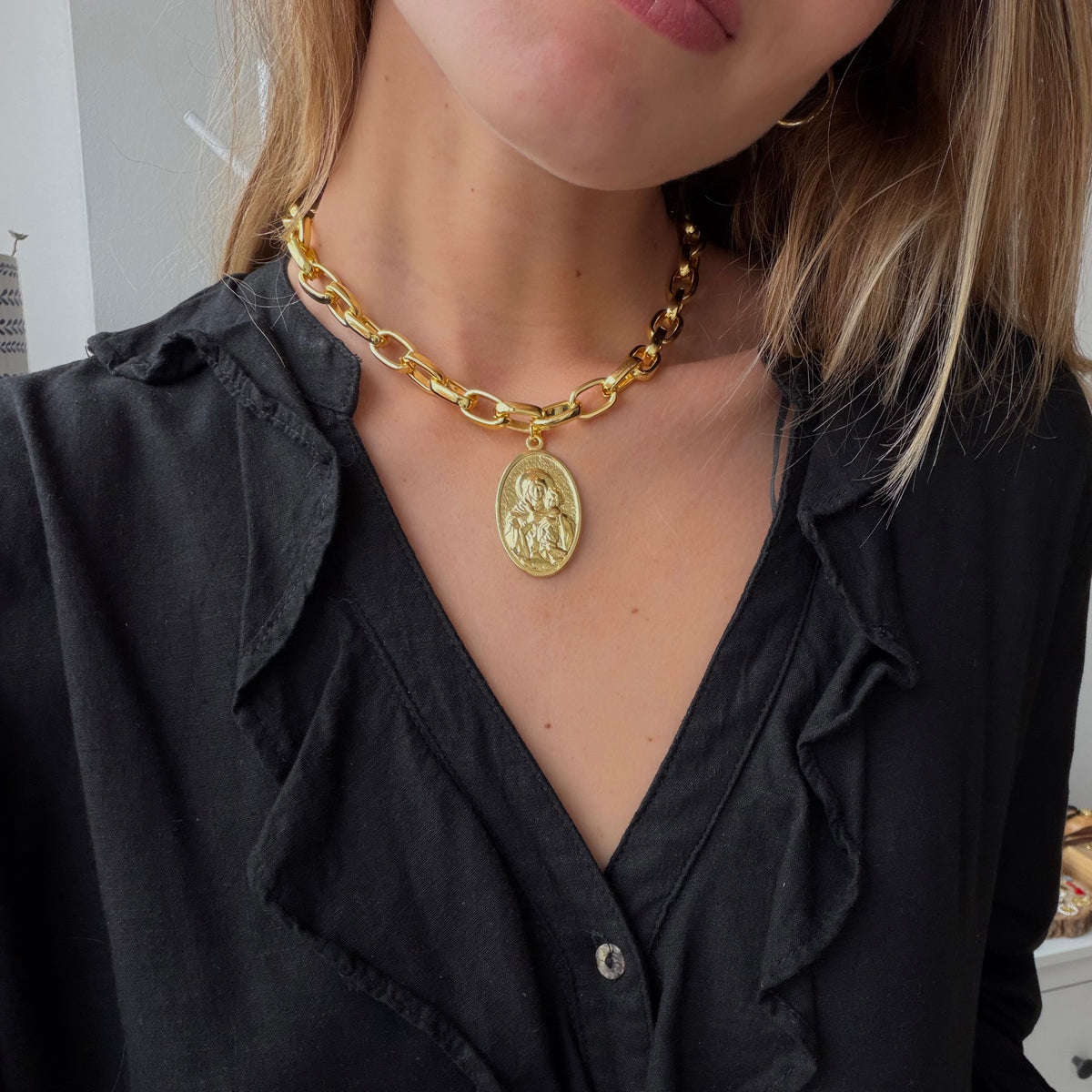 Collar | Mater Schoenstatt Ovalada