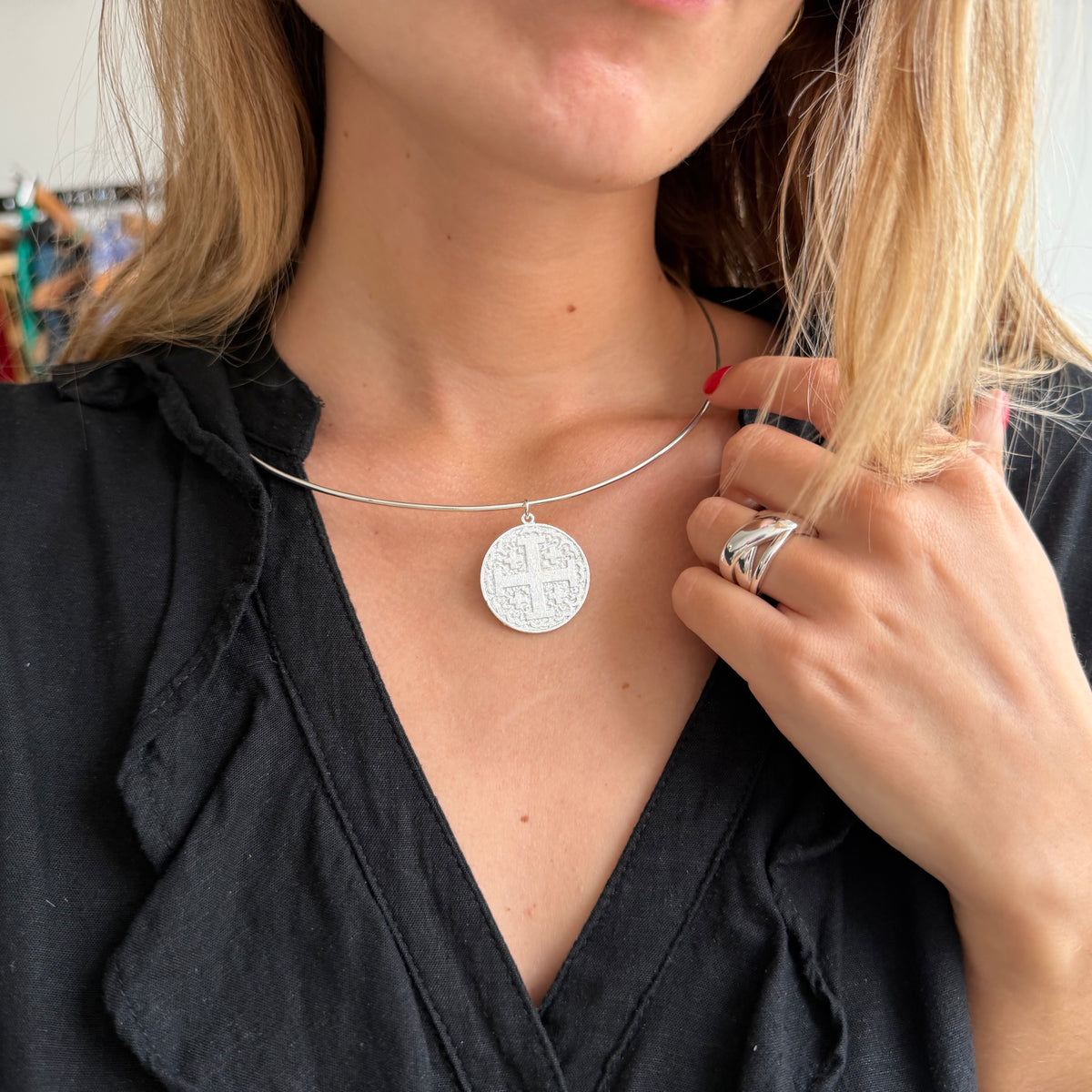 Collar | Tiara Round