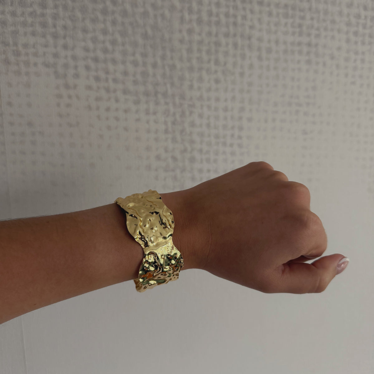 Esclava | Impact Gold