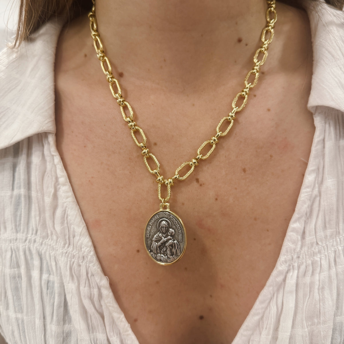 Collar | Mater Schoenstatt Vintage