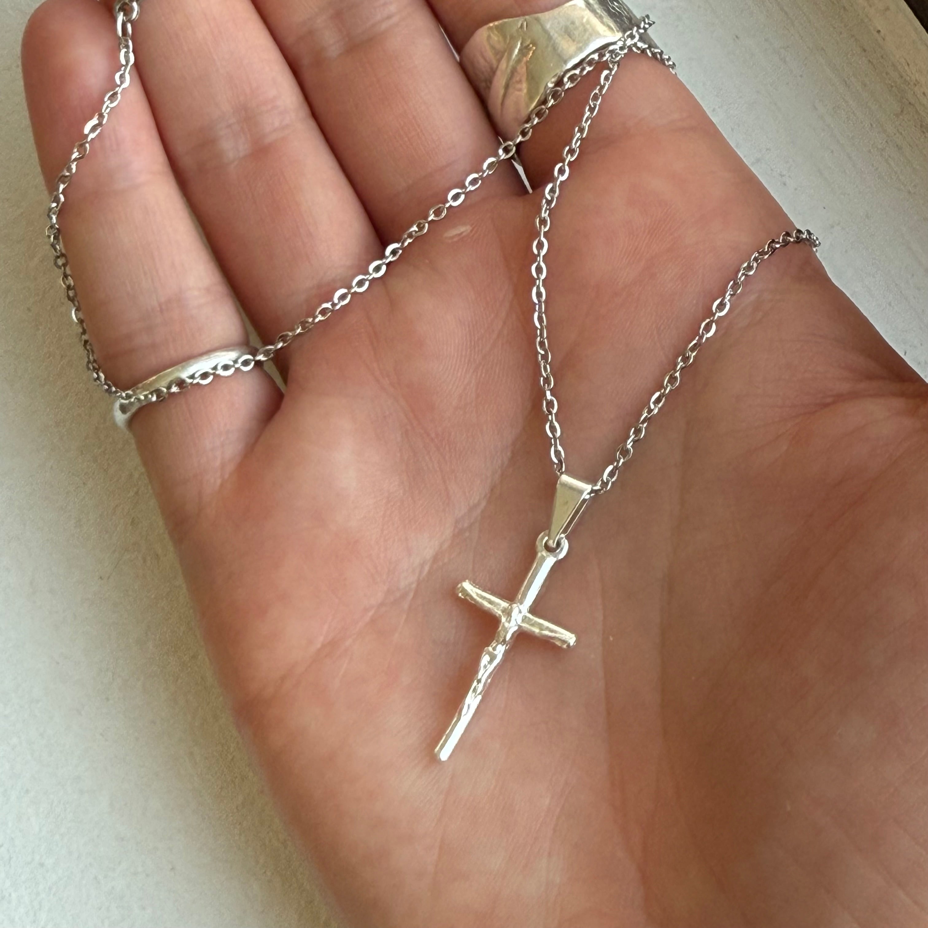 Collar | For Him Cruz Delgada