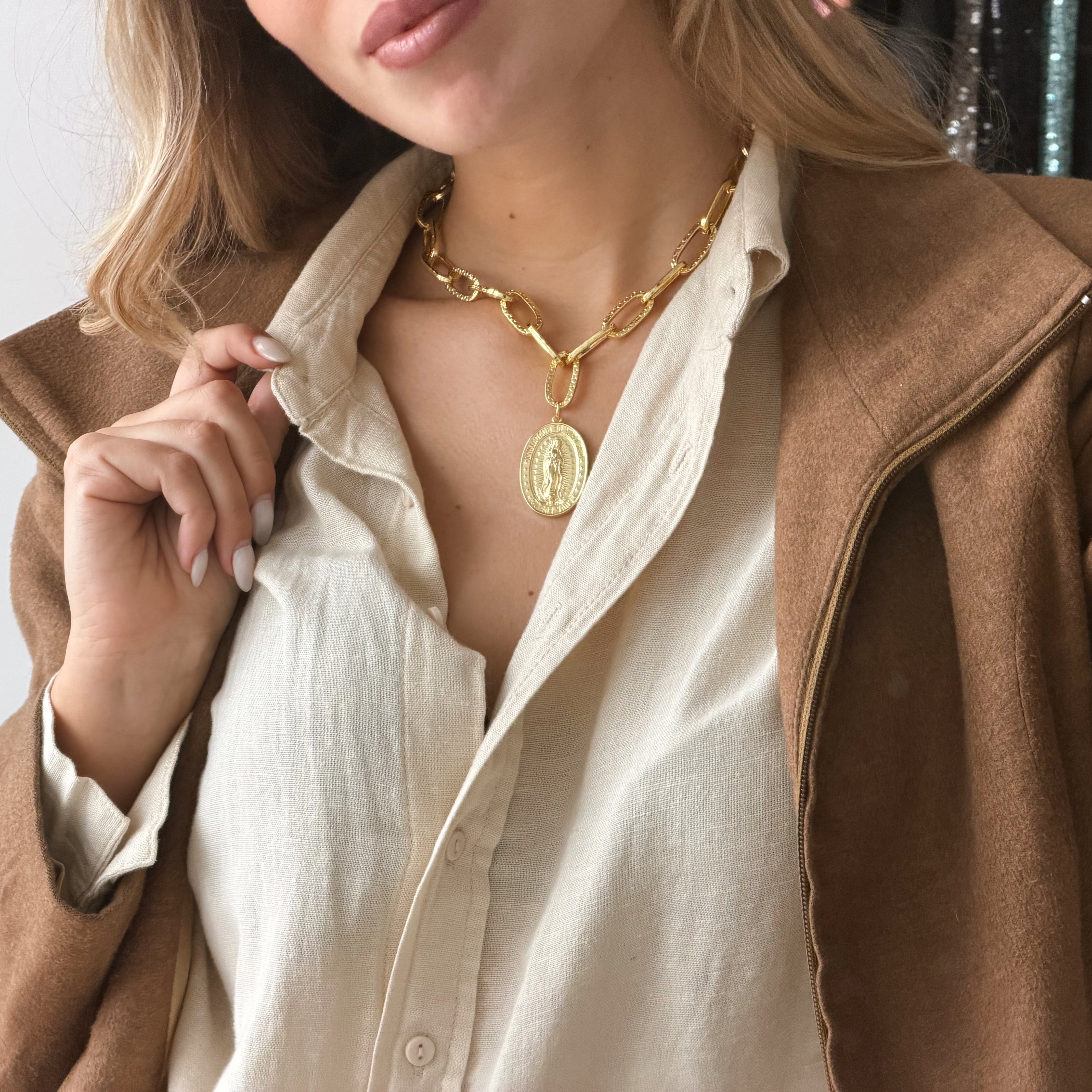 Collar | Virgencita de los Rayos L