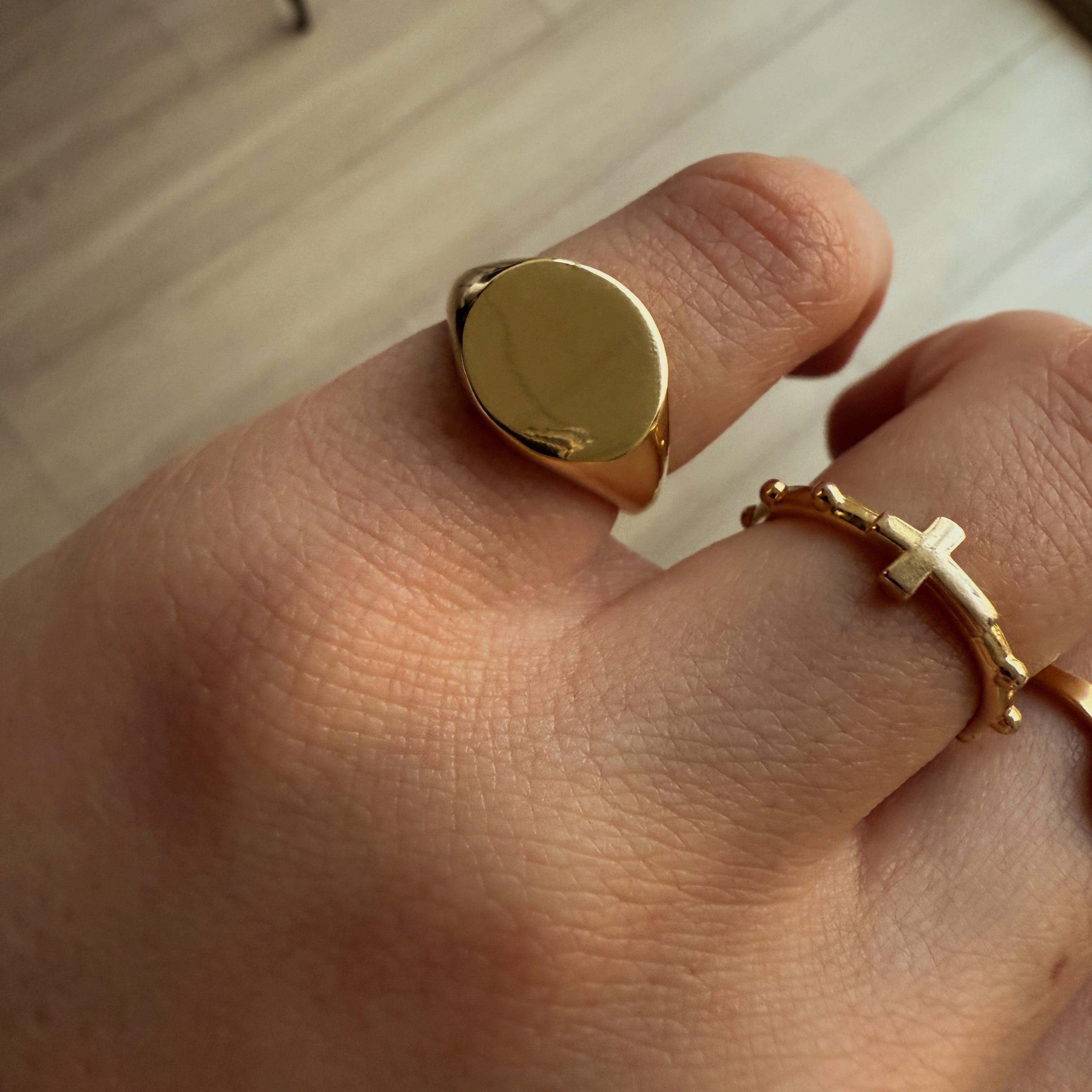 Anillo | Oro con grabado