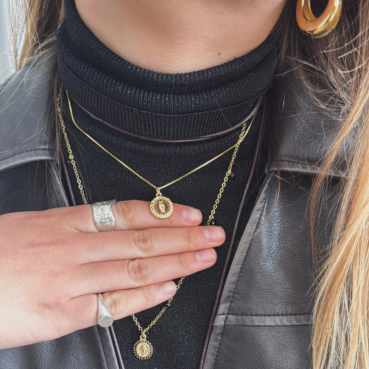 Collar | Virgencita Mini Black