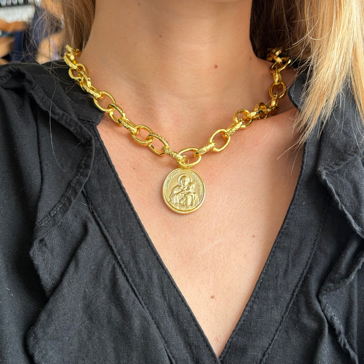 Collar | Mater Schoenstatt Ovalada